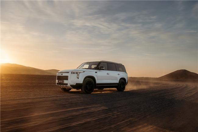 旗舰极石ADAMAS上市一键切换越野模式演绎“移动起居室”理